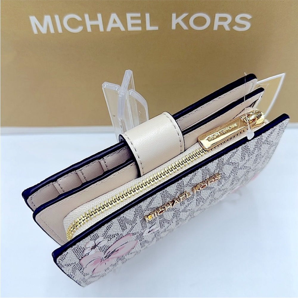 Michael Kors Jet Set Medium Floral Embellished Signature Logo Bi-fold Wallet NWT - Picture 5 of 16